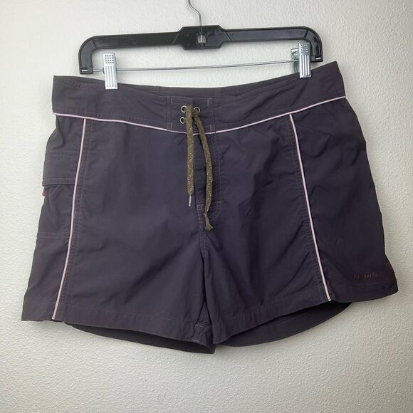 Patagonia Wimen  Wavefarer Cargo Shorts  size 12 - Picture 1 of 7